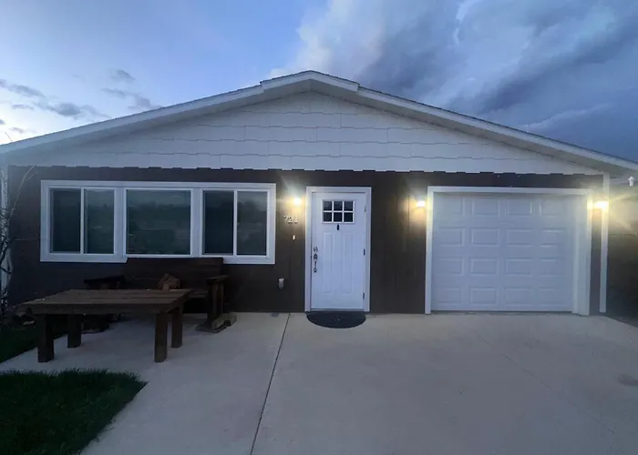 Pet-friendly Extended Welcome * Sheridan