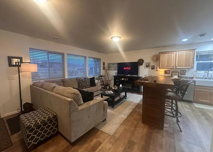 Pet-friendly Extended Welcome Sheridan