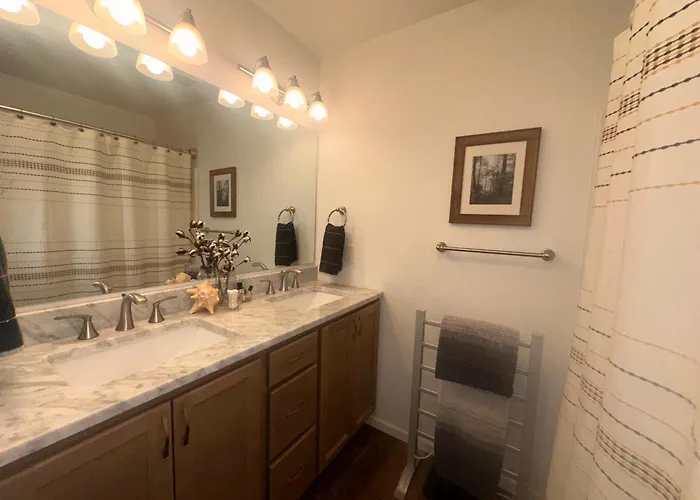 Pet-friendly Extended Welcome Holiday home *