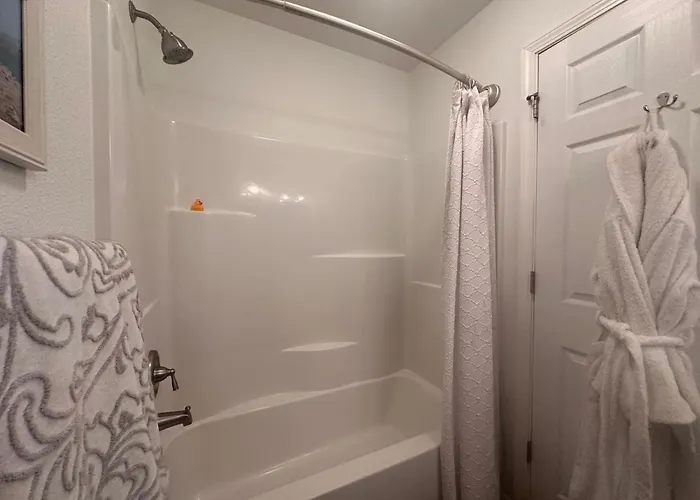 Pet-friendly Extended Welcome Holiday home